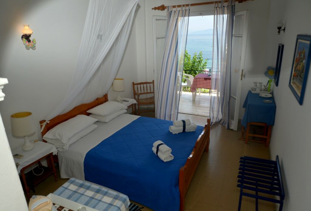 Eros 2* Benitses (Corfu)